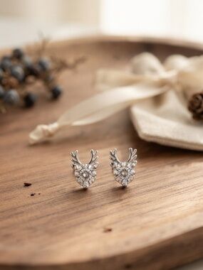 Women’s Sparkling Cooper Antler Stud Earrings .925 Post Rhinestone Deer Holiday